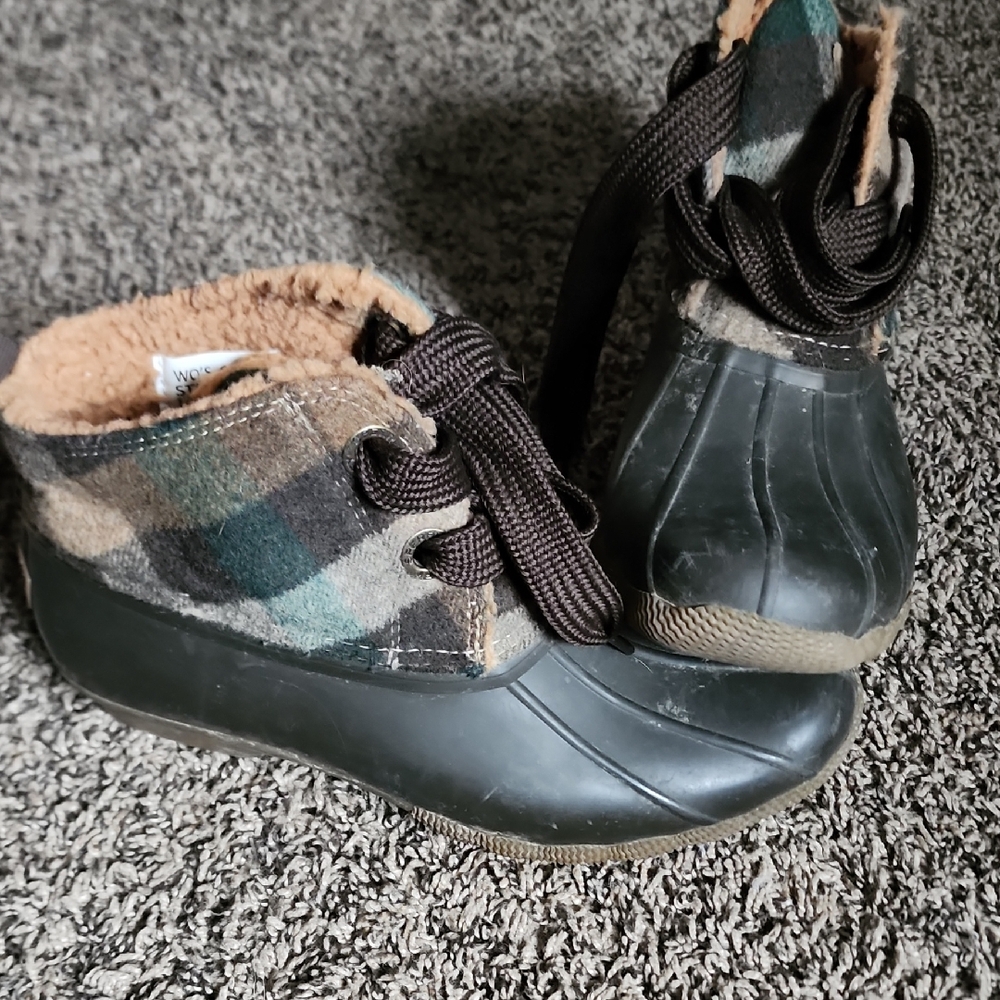 Sperry Plaid Ankle Boots with Faux Fur
